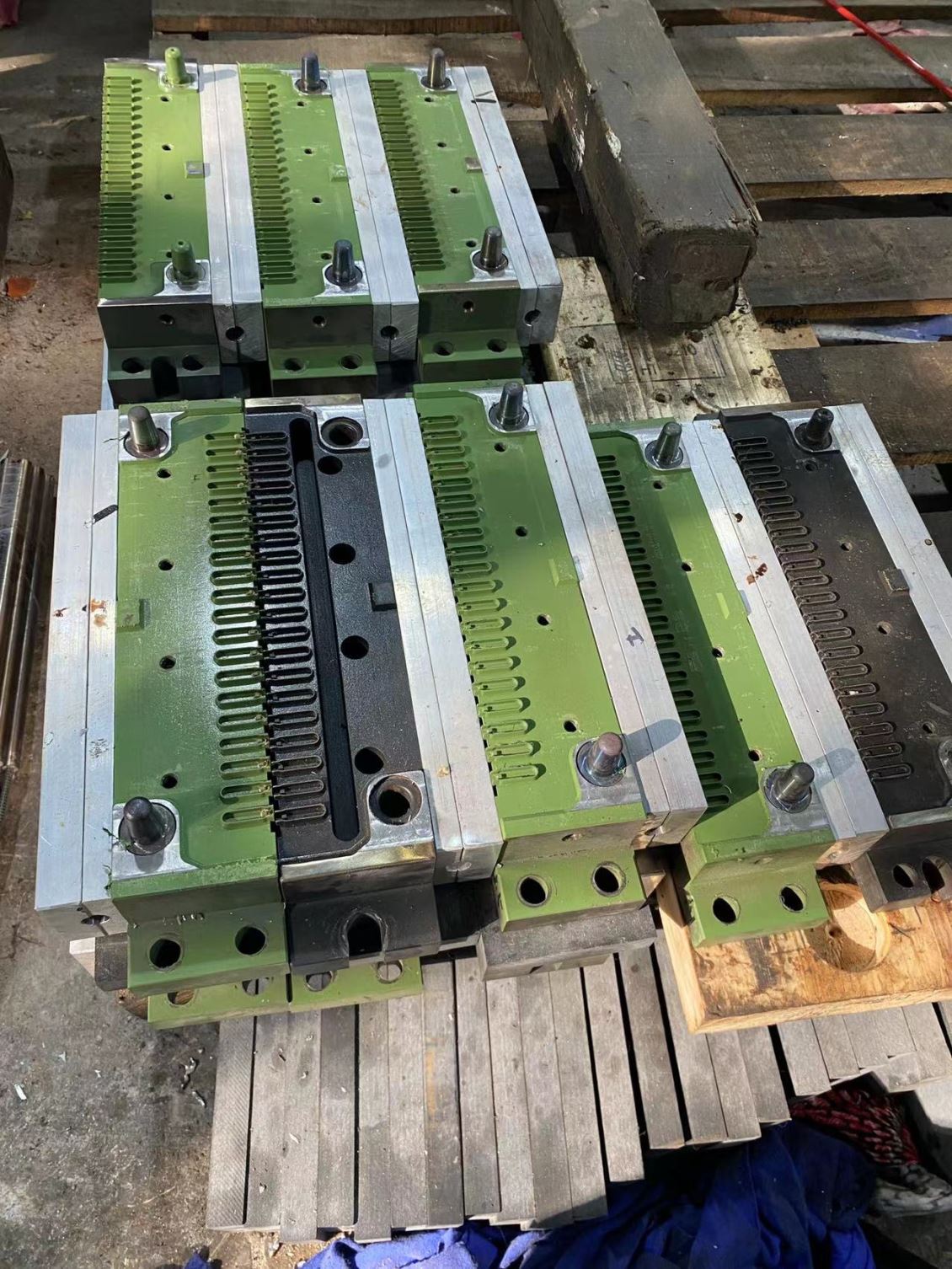 咽拭子綿簽成型機(jī)